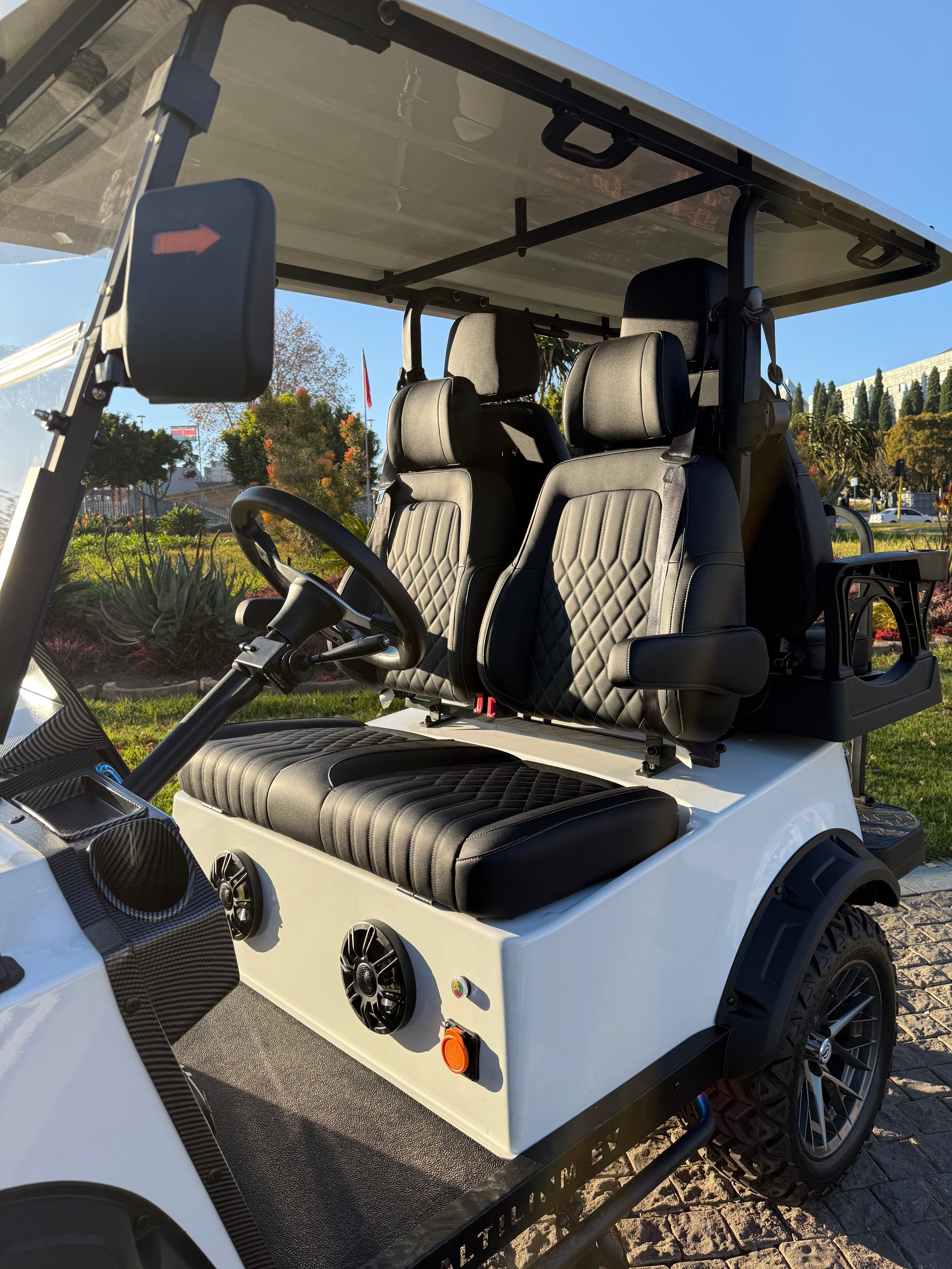 Altilium EV 2+2 Seater