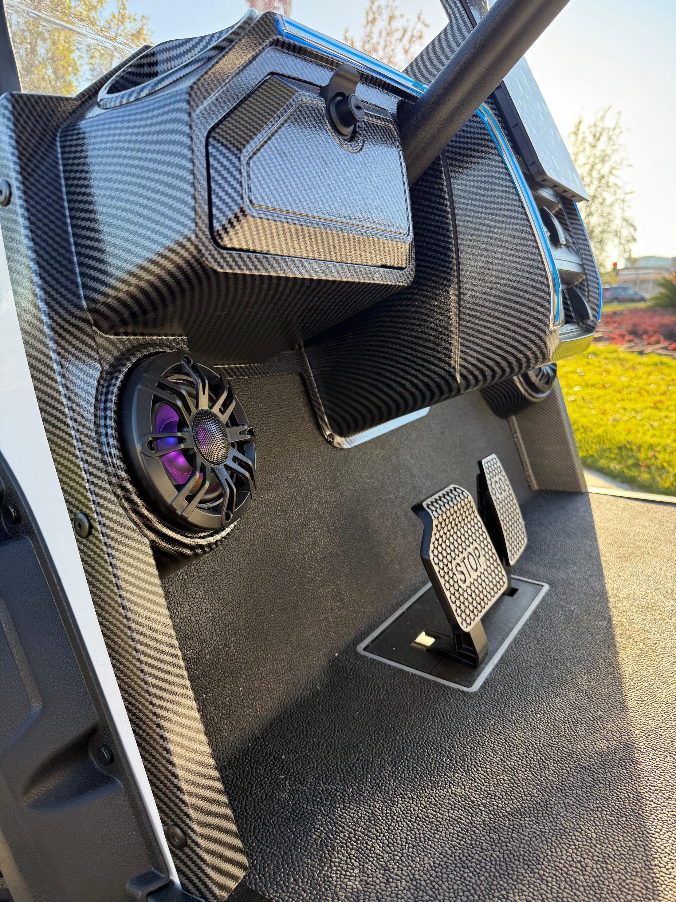 Altilium EV 2+2 Seater