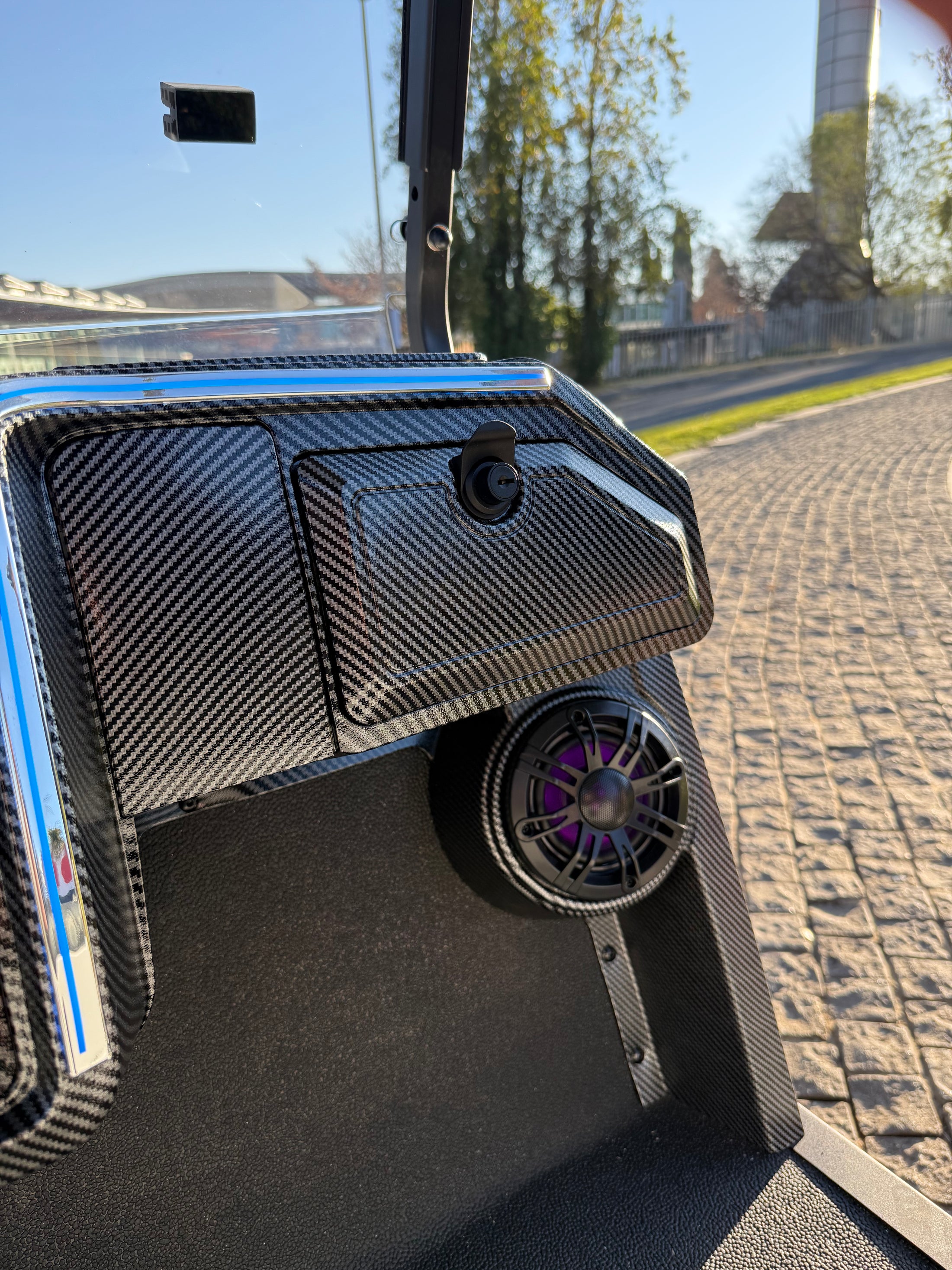 Altilium EV 2+2 Seater